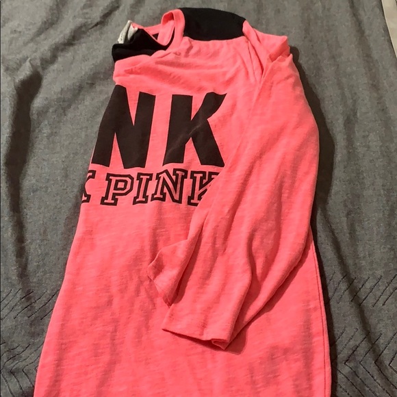 VS Pink Bundle long sleeves - Picture 6 of 8
